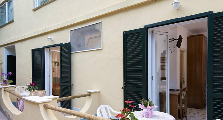 giardinodelleninfe en rooms-hotel-ischia 018
